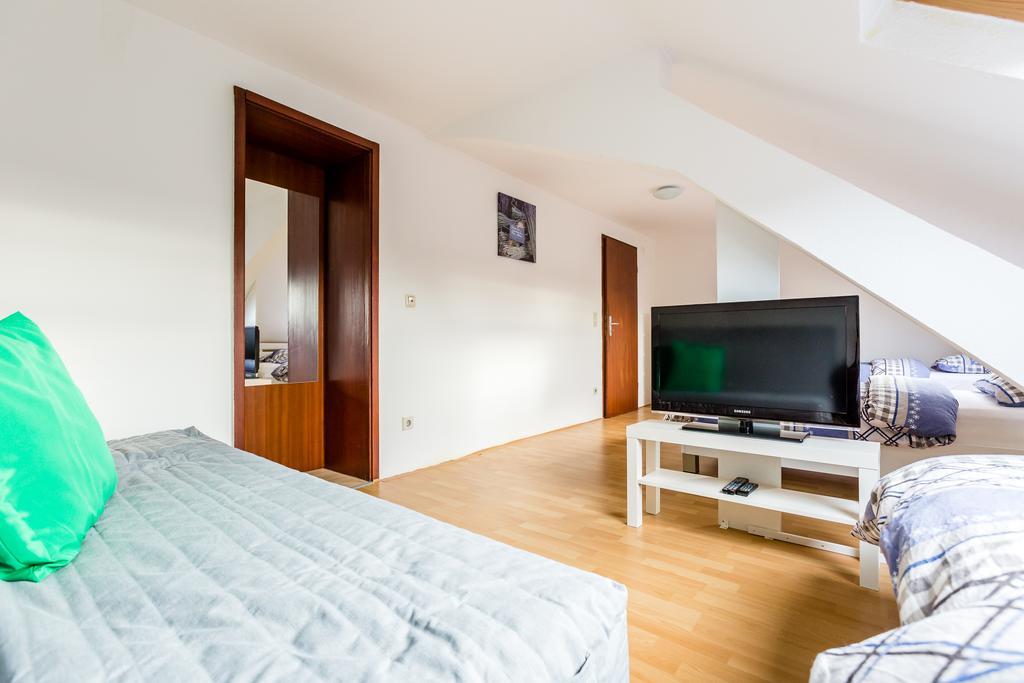 Apartments Moenchengladbach Mönchengladbach Quarto foto